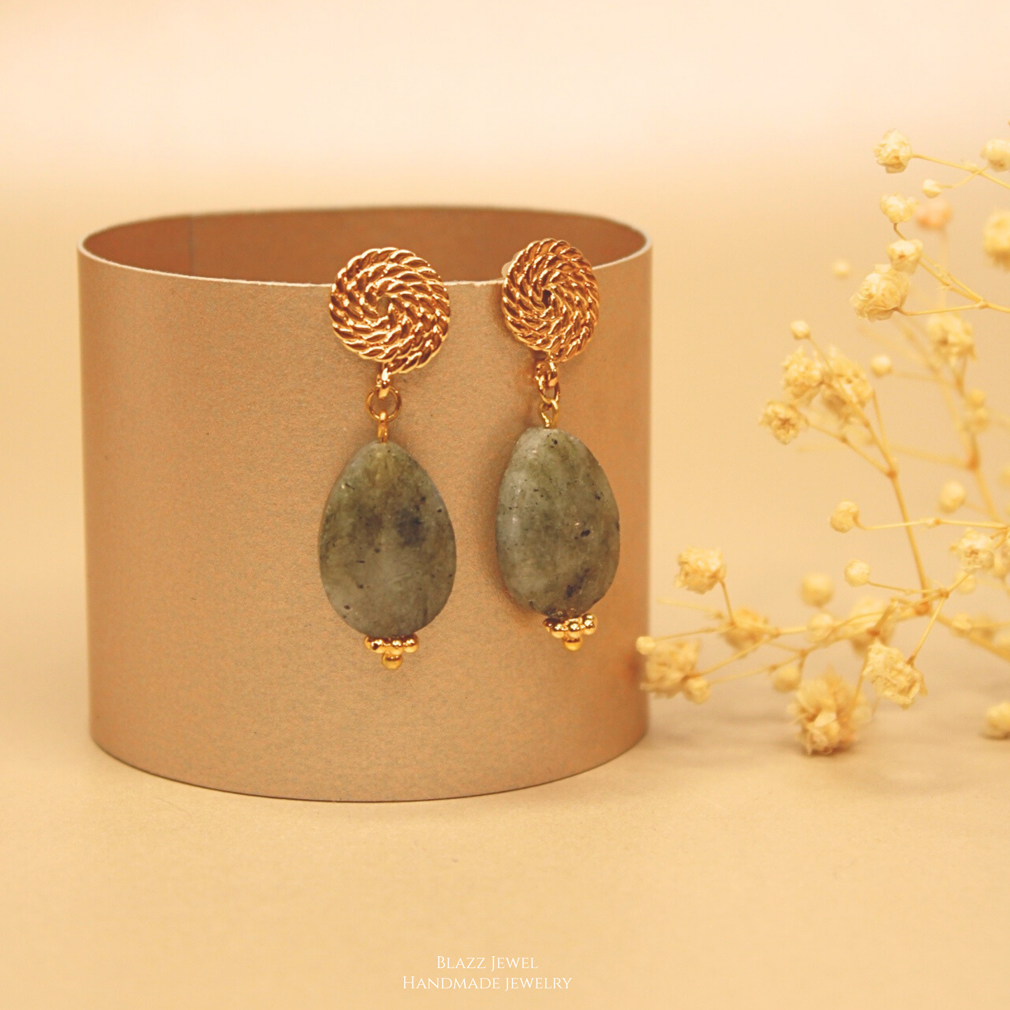 Labradorita Gota Facetada & base de espiral