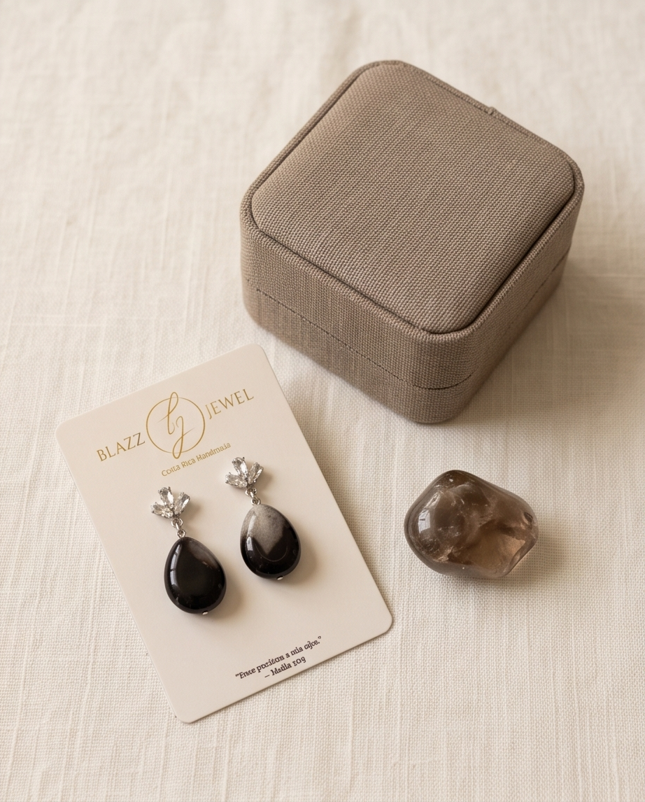 Aretes de ágata marmoleada blanca y negra con zirconias
