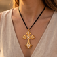 Collar Boho de Cuero Gamuzado Negro con Cruz de Zirconias
