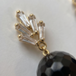 Aretes de Ónix Negro Facetado con Base de Espiga con Zirconias