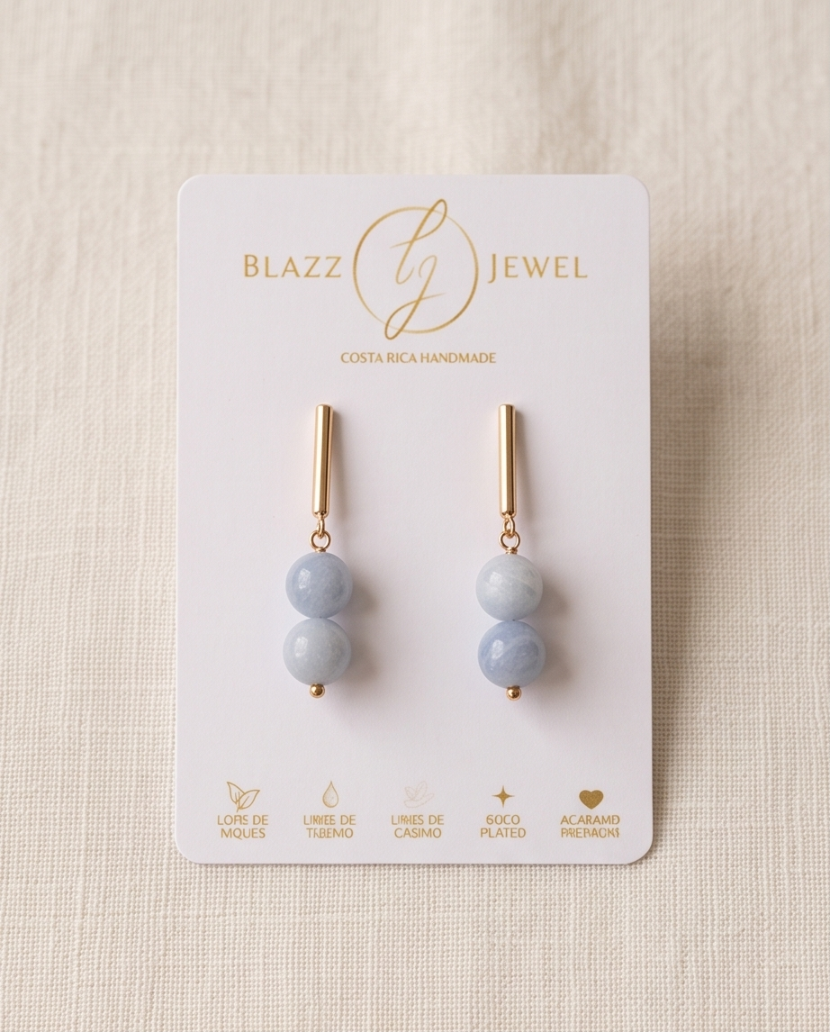 Aretes de Jade Malasia Celeste en Esferas con Base Dorada