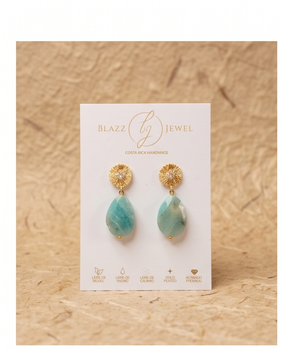 Aretes de Gota de Amazonita Facetada con Base Redonda Labrada y Mini Zirconias